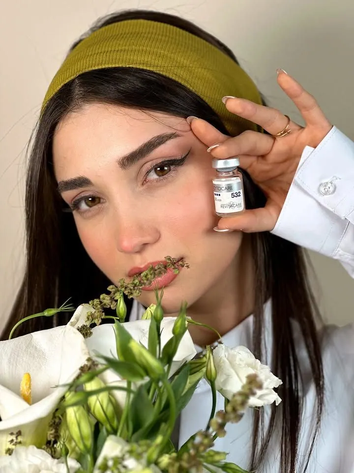 کوکتلِ جوانسازی و مزوتراپیِ صورت در کلینیک لمون
